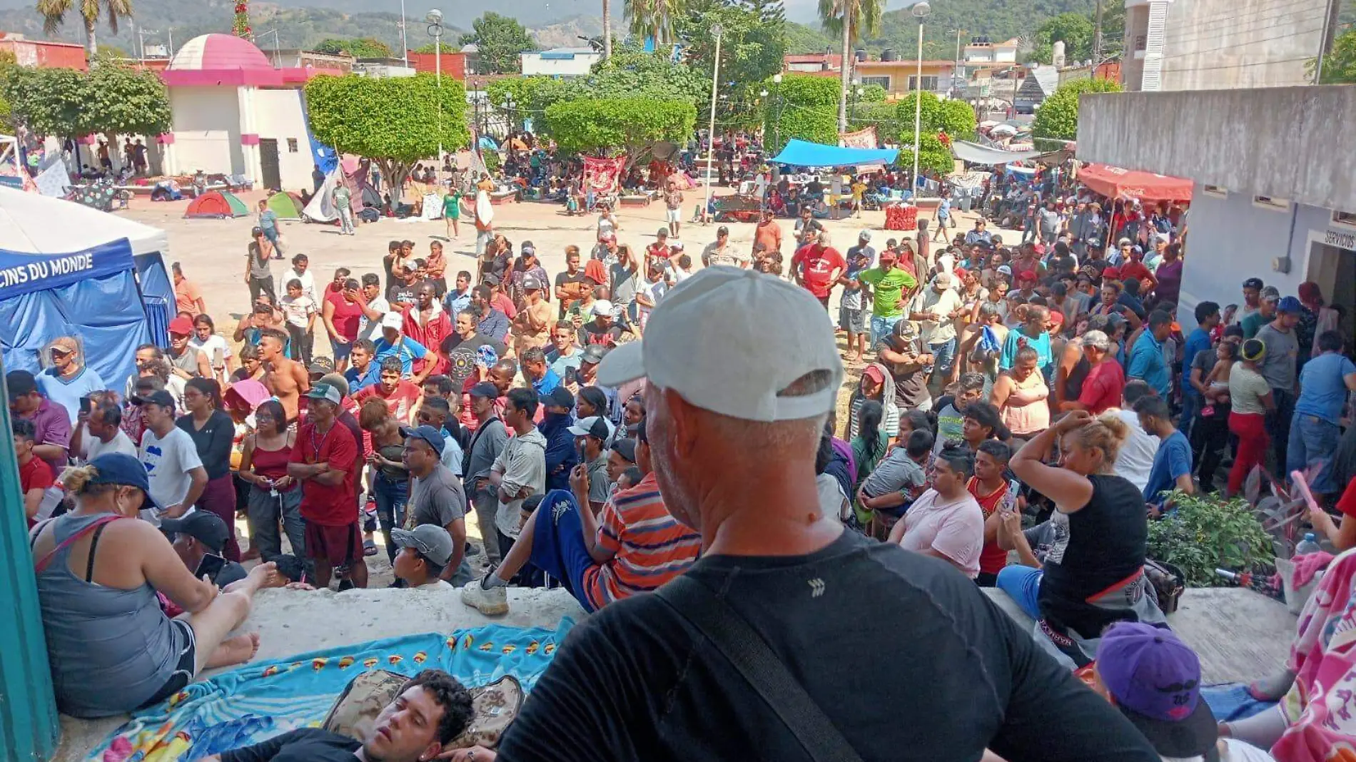 MIGRANTES EN EL PARQUE DE ESCUINTLA